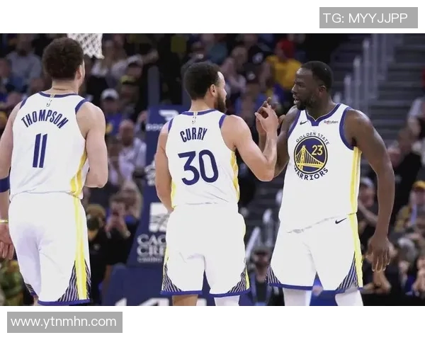 西部决赛第五场勇士与火箭激战回顾及精彩瞬间分析