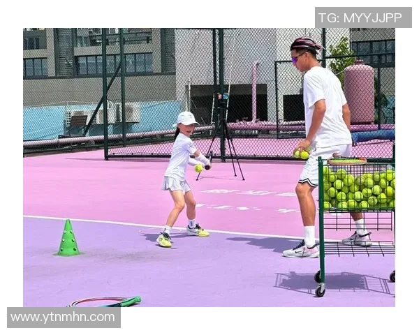 武汉网球队的拼搏之路：一段关于梦想与坚持的网球纪实